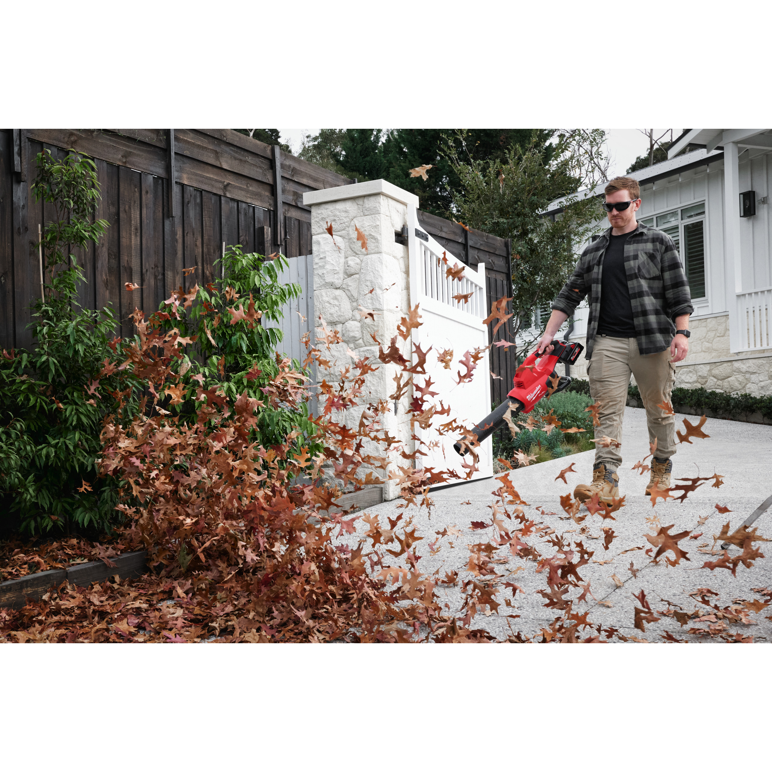 MILWAUKEE M18 F2BL-0 akkupuhallin - Milwaukee Puutarhakoneet - 4933479987 - 3