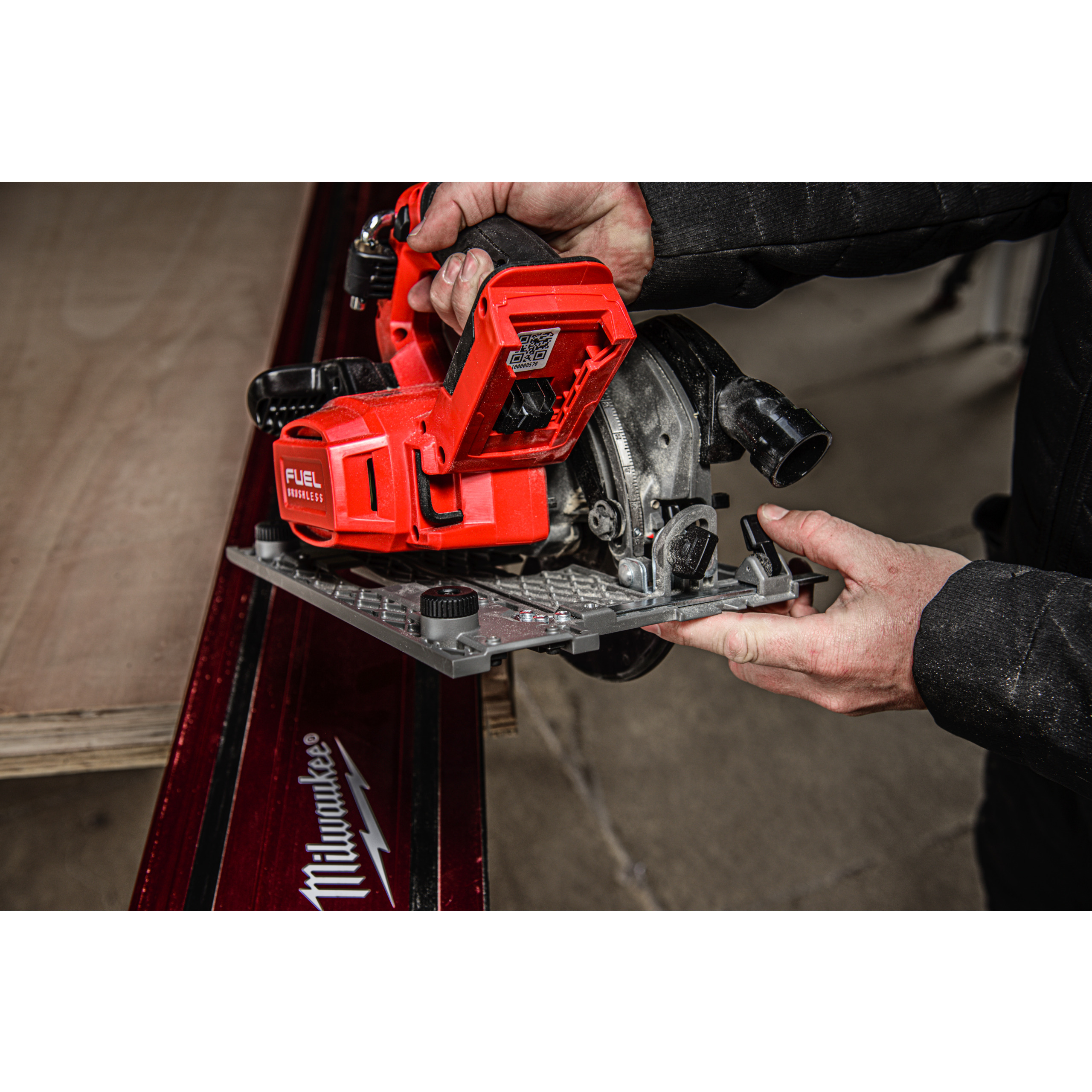 Milwaukee M18 FCSDC165-0C Okružní pila s hlubokým řezem 165 mm – Možnost lišty